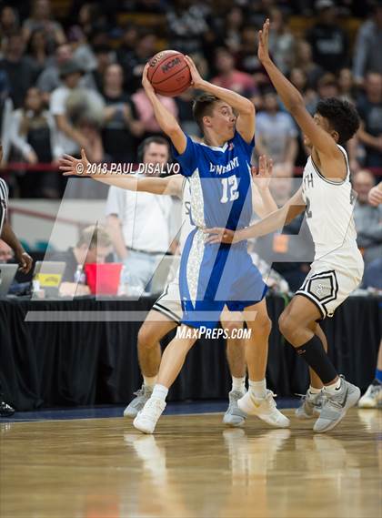 Thumbnail 3 in Longmont vs. Pueblo South (CHSAA 4A Final Four) photogallery.