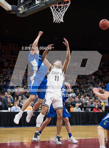 Thumbnail 2 in Longmont vs. Pueblo South (CHSAA 4A Final Four) photogallery.