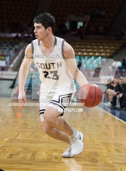 Thumbnail 3 in Longmont vs. Pueblo South (CHSAA 4A Final Four) photogallery.