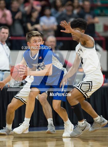 Thumbnail 2 in Longmont vs. Pueblo South (CHSAA 4A Final Four) photogallery.
