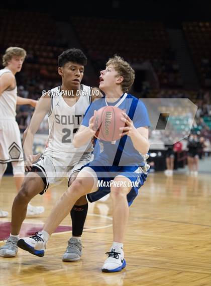 Thumbnail 1 in Longmont vs. Pueblo South (CHSAA 4A Final Four) photogallery.