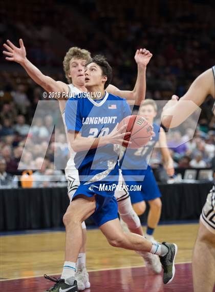 Thumbnail 2 in Longmont vs. Pueblo South (CHSAA 4A Final Four) photogallery.