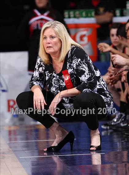 Thumbnail 1 in St. Mary's vs. Harvard-Westlake (CIF State D4 Final) photogallery.