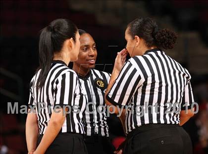 Thumbnail 2 in St. Mary's vs. Harvard-Westlake (CIF State D4 Final) photogallery.