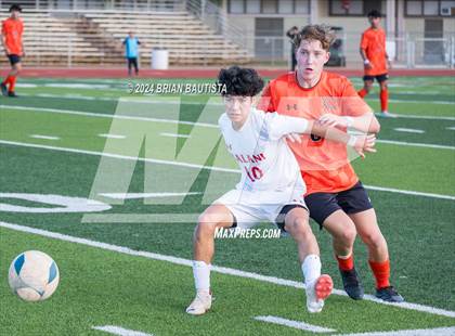 Thumbnail 3 in Campbell vs. Kalani (HHSAA D1 State Championships First Round) photogallery.