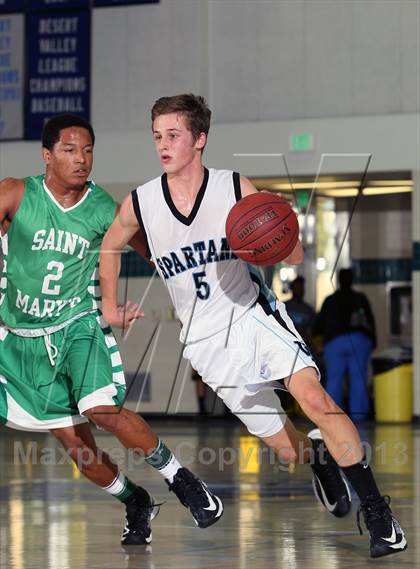 Thumbnail 1 in St. Mary's vs Villa Park (MaxPreps Holiday Classic) photogallery.