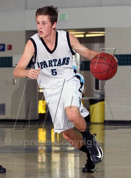 Thumbnail 2 in St. Mary's vs Villa Park (MaxPreps Holiday Classic) photogallery.