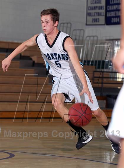 Thumbnail 3 in St. Mary's vs Villa Park (MaxPreps Holiday Classic) photogallery.
