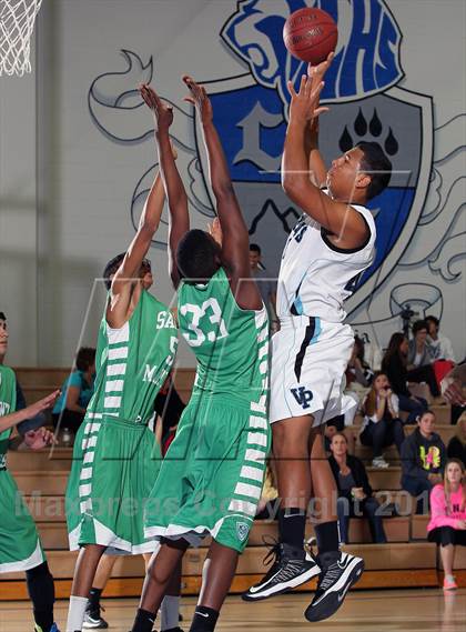 Thumbnail 2 in St. Mary's vs Villa Park (MaxPreps Holiday Classic) photogallery.