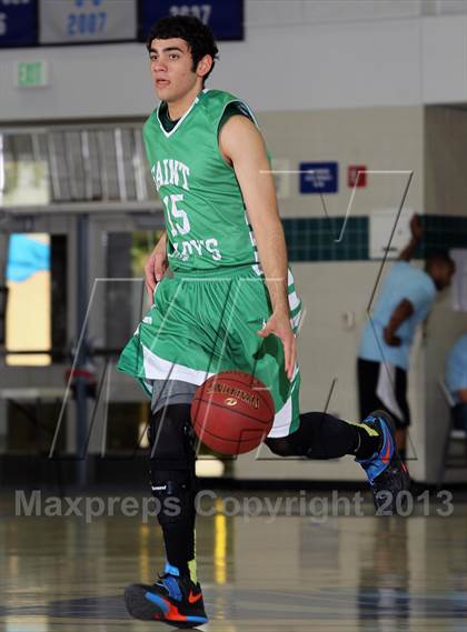 Thumbnail 2 in St. Mary's vs Villa Park (MaxPreps Holiday Classic) photogallery.