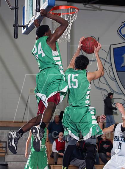 Thumbnail 3 in St. Mary's vs Villa Park (MaxPreps Holiday Classic) photogallery.