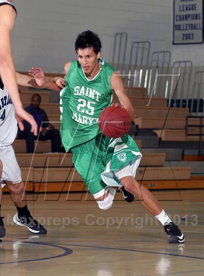 Thumbnail 1 in St. Mary's vs Villa Park (MaxPreps Holiday Classic) photogallery.
