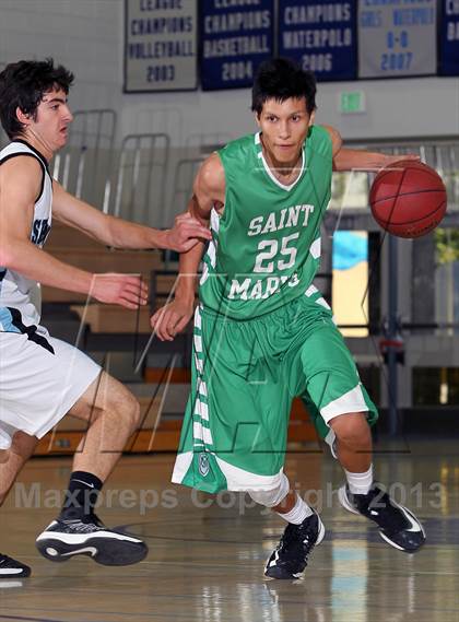 Thumbnail 2 in St. Mary's vs Villa Park (MaxPreps Holiday Classic) photogallery.