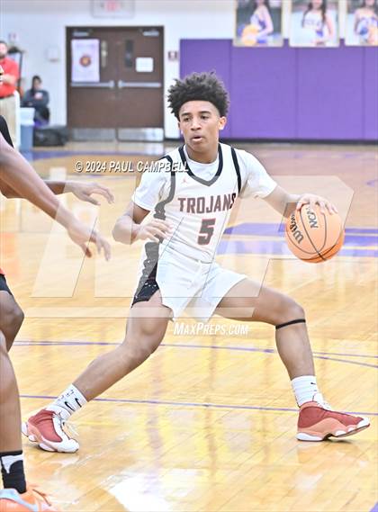 Thumbnail 3 in Dysart vs Paradise Valley (Fear the Hop Thanksgiving Tournament) photogallery.