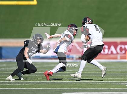 Thumbnail 3 in Limon vs. Strasburg (CHSAA 1A State Final) photogallery.