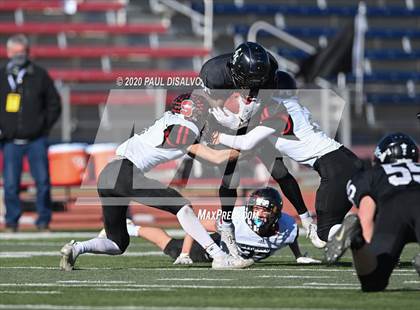 Thumbnail 1 in Limon vs. Strasburg (CHSAA 1A State Final) photogallery.