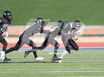 Thumbnail 3 in Limon vs. Strasburg (CHSAA 1A State Final) photogallery.