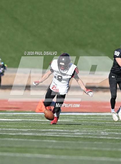 Thumbnail 2 in Limon vs. Strasburg (CHSAA 1A State Final) photogallery.