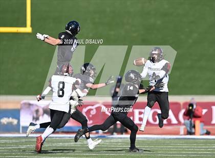 Thumbnail 3 in Limon vs. Strasburg (CHSAA 1A State Final) photogallery.