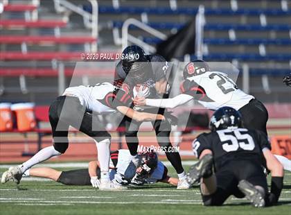 Thumbnail 2 in Limon vs. Strasburg (CHSAA 1A State Final) photogallery.