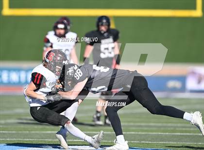 Thumbnail 1 in Limon vs. Strasburg (CHSAA 1A State Final) photogallery.