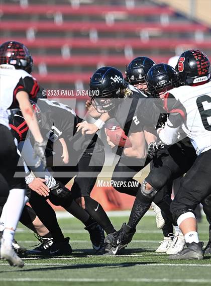 Thumbnail 1 in Limon vs. Strasburg (CHSAA 1A State Final) photogallery.