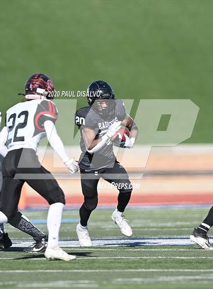 Thumbnail 3 in Limon vs. Strasburg (CHSAA 1A State Final) photogallery.