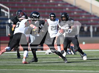 Thumbnail 2 in Limon vs. Strasburg (CHSAA 1A State Final) photogallery.