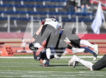 Thumbnail 1 in Limon vs. Strasburg (CHSAA 1A State Final) photogallery.