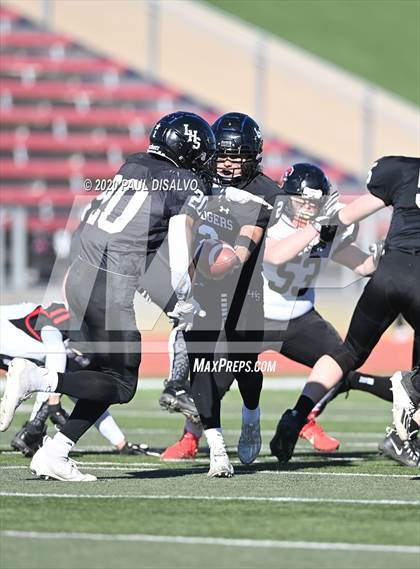 Thumbnail 2 in Limon vs. Strasburg (CHSAA 1A State Final) photogallery.