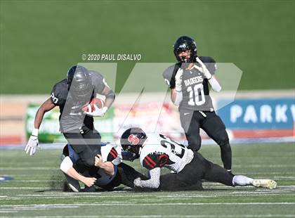 Thumbnail 2 in Limon vs. Strasburg (CHSAA 1A State Final) photogallery.