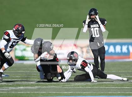 Thumbnail 2 in Limon vs. Strasburg (CHSAA 1A State Final) photogallery.
