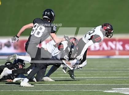 Thumbnail 3 in Limon vs. Strasburg (CHSAA 1A State Final) photogallery.