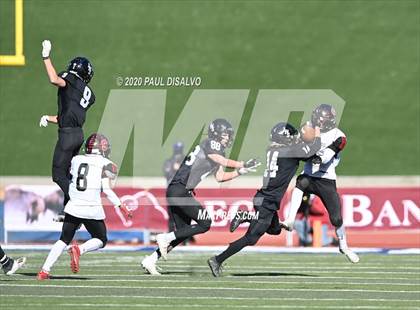 Thumbnail 2 in Limon vs. Strasburg (CHSAA 1A State Final) photogallery.