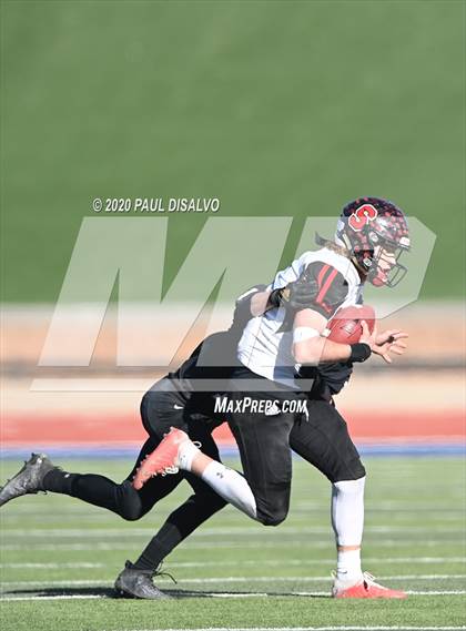 Thumbnail 3 in Limon vs. Strasburg (CHSAA 1A State Final) photogallery.