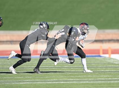 Thumbnail 2 in Limon vs. Strasburg (CHSAA 1A State Final) photogallery.