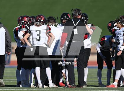 Thumbnail 2 in Limon vs. Strasburg (CHSAA 1A State Final) photogallery.