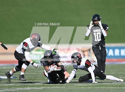 Thumbnail 3 in Limon vs. Strasburg (CHSAA 1A State Final) photogallery.