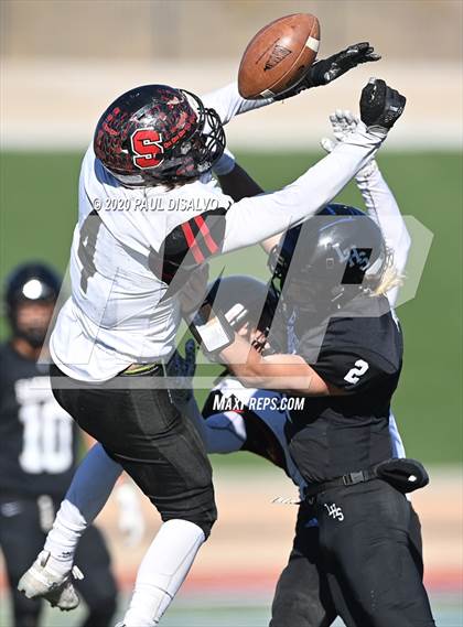 Thumbnail 1 in Limon vs. Strasburg (CHSAA 1A State Final) photogallery.