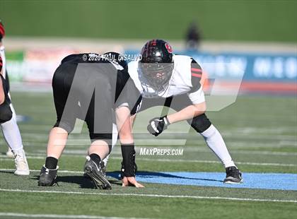 Thumbnail 2 in Limon vs. Strasburg (CHSAA 1A State Final) photogallery.