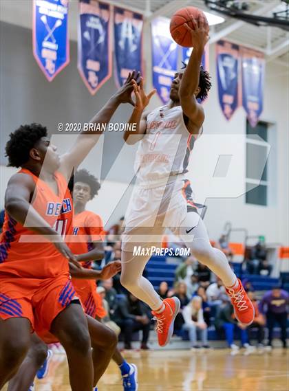 Thumbnail 1 in Rainier Beach @ Eastside Catholic photogallery.