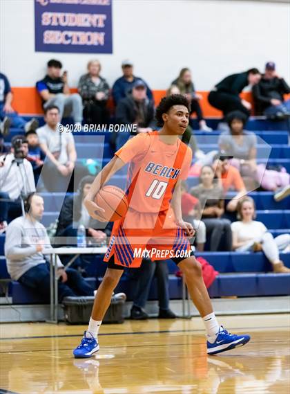 Thumbnail 2 in Rainier Beach @ Eastside Catholic photogallery.