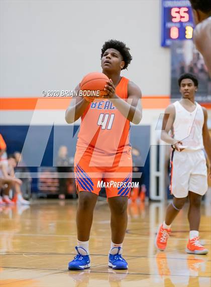 Thumbnail 1 in Rainier Beach @ Eastside Catholic photogallery.