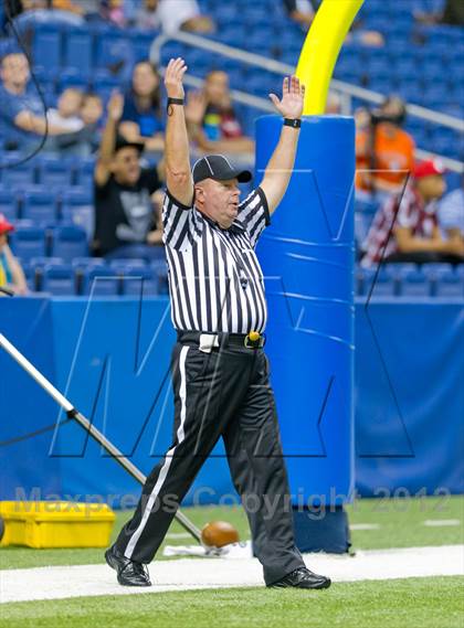 Thumbnail 2 in Brandeis vs. Steele (UIL 5A Division 2 Quarterfinal Playoff) photogallery.