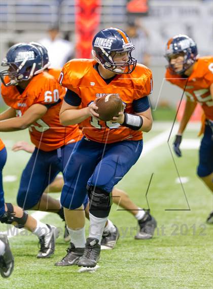 Thumbnail 2 in Brandeis vs. Steele (UIL 5A Division 2 Quarterfinal Playoff) photogallery.