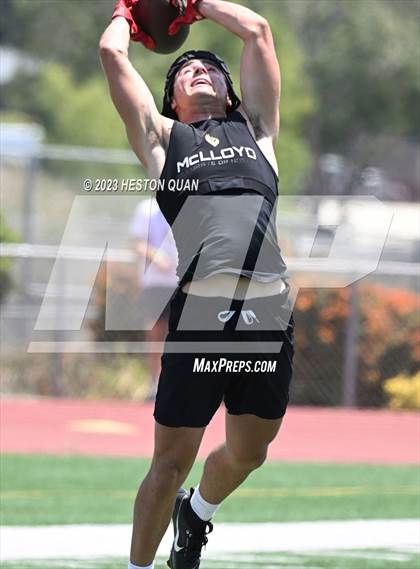Thumbnail 1 in San Clemente vs. La Serna (Ocean View Seahawk Classic) photogallery.