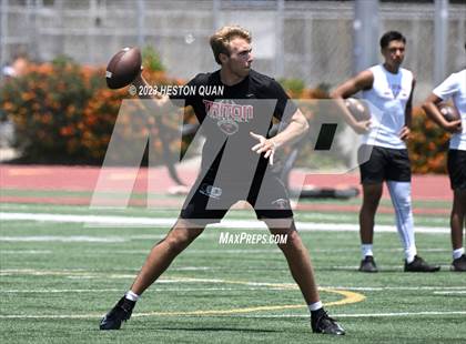 Thumbnail 3 in San Clemente vs. La Serna (Ocean View Seahawk Classic) photogallery.