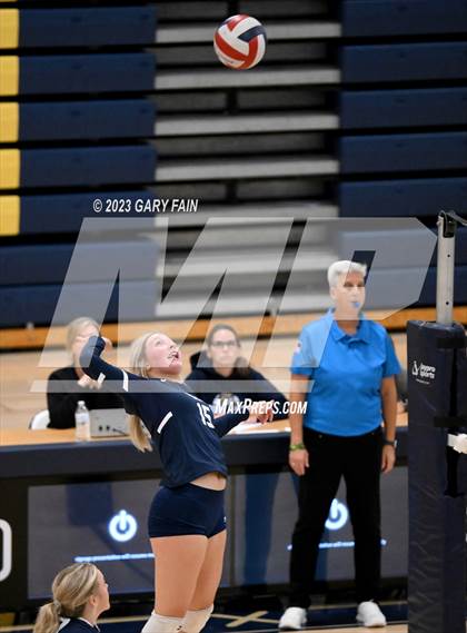 Thumbnail 1 in Gordon Lee vs. Notre Dame photogallery.