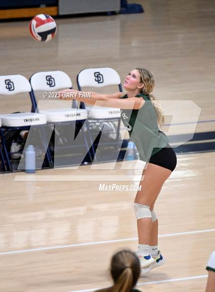 Thumbnail 3 in Gordon Lee vs. Notre Dame photogallery.