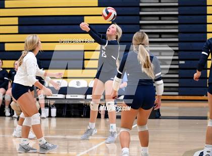 Thumbnail 2 in Gordon Lee vs. Notre Dame photogallery.